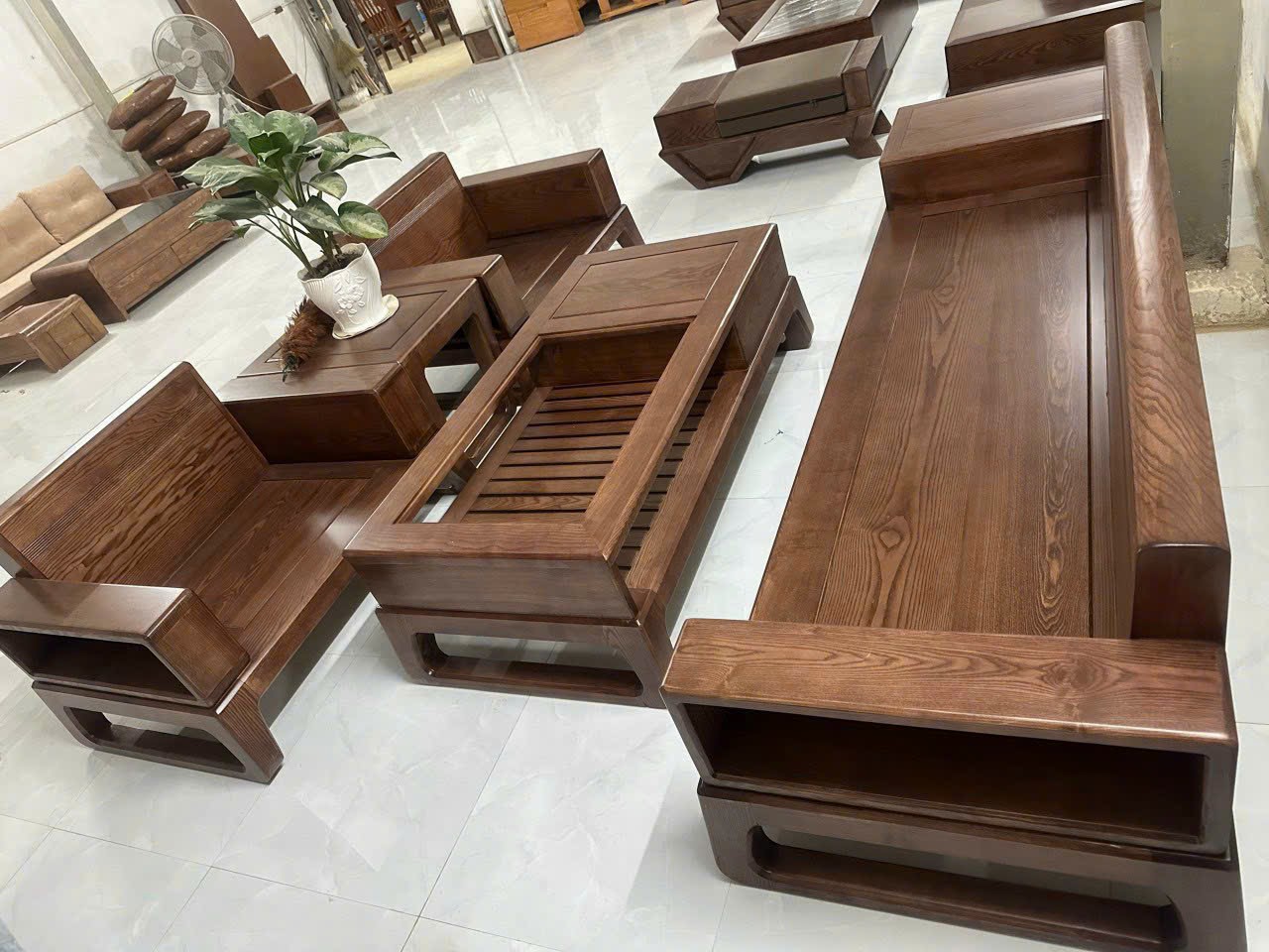 Bàn ghế phòng khách gỗ sồi lau vân tự nhiên giá xưởng DC06